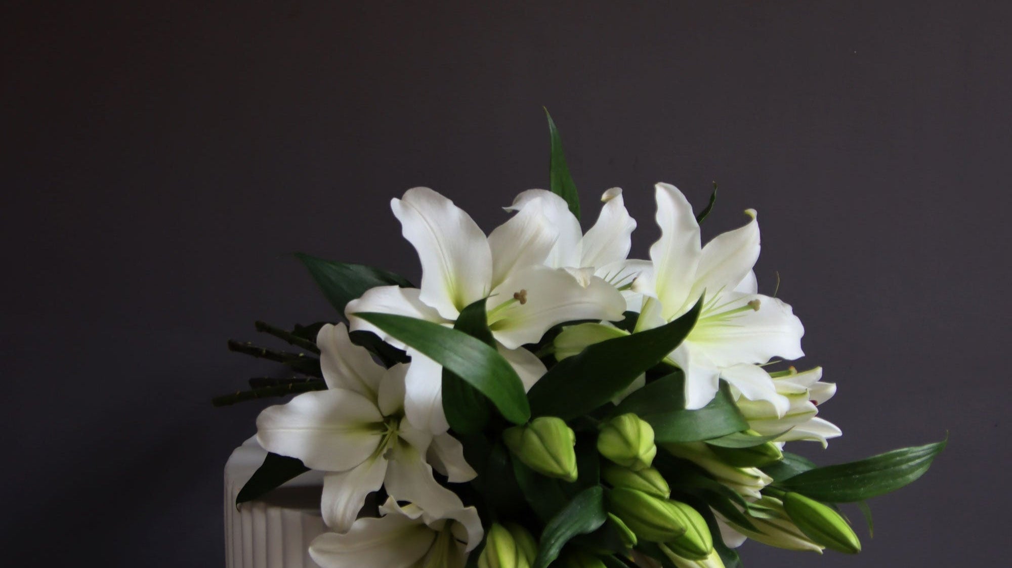 How to Send a Heartfelt Message Through Sympathy Flowers in Rosanna