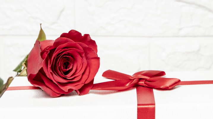 Why Same-Day Valentine’s Flowers Make the Best Impression