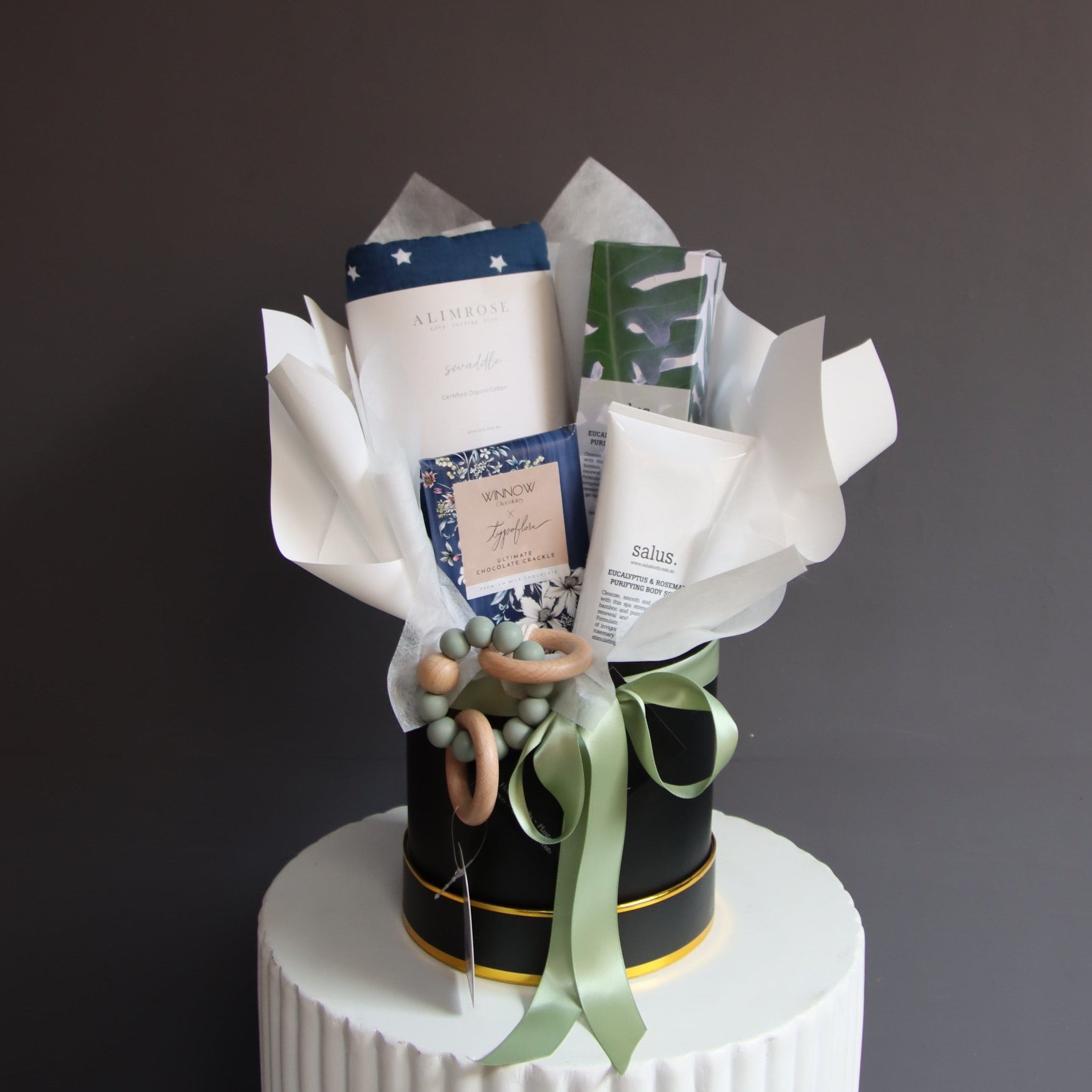 Alimrose Swaddle, Salus Body Scrub & Winnow Chocolate Bar in a Hatbox