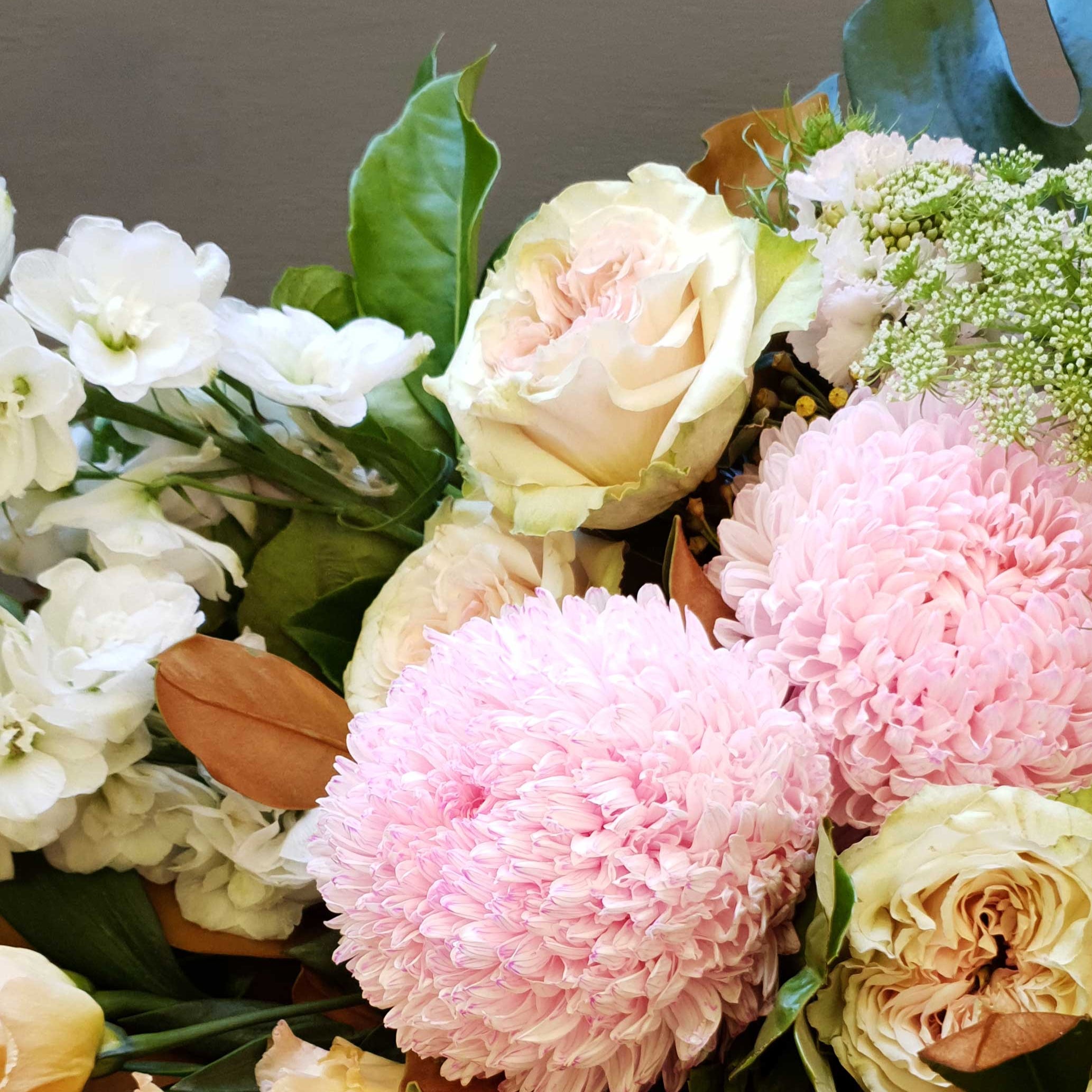 Tall Stem Seasonal Bouquet - Ivy&TwigFlorist