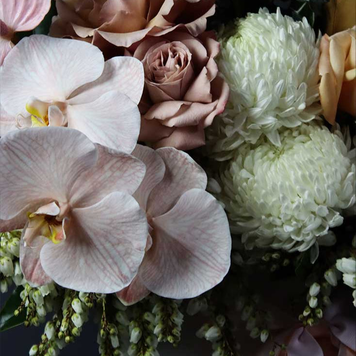 Infinity Ceramic Vase Arrangement - Ivy&TwigFlorist